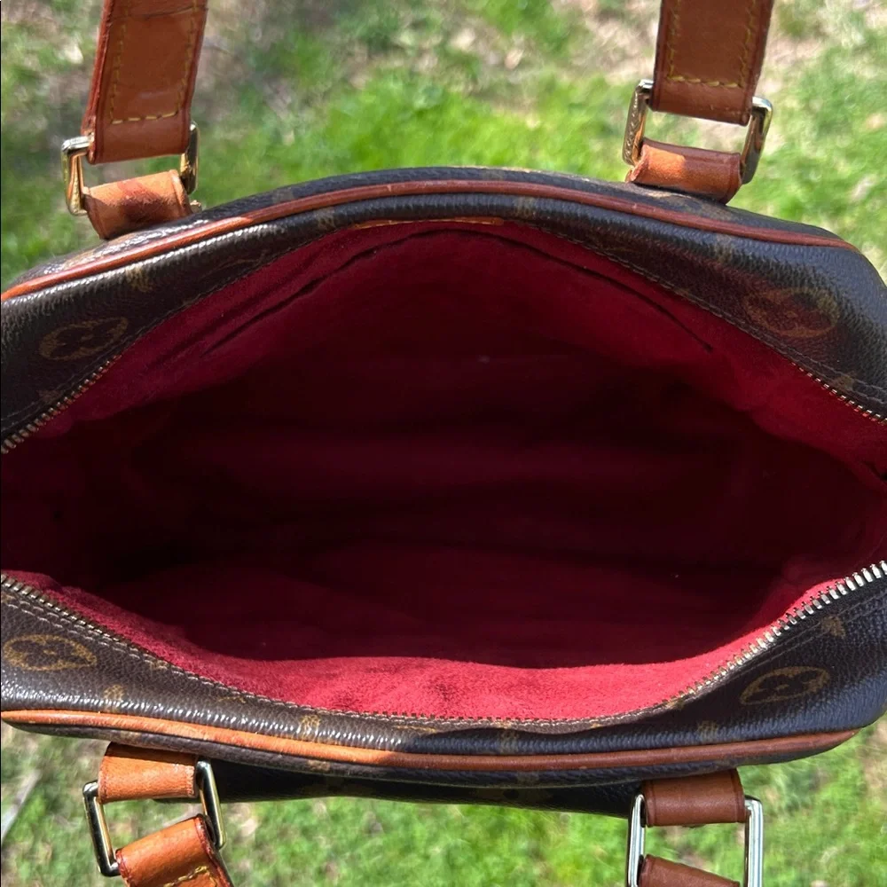 ‼️1 HR SALE‼️ ✨Louis Vuitton Monogram Excentri-Cite Handbag✨
